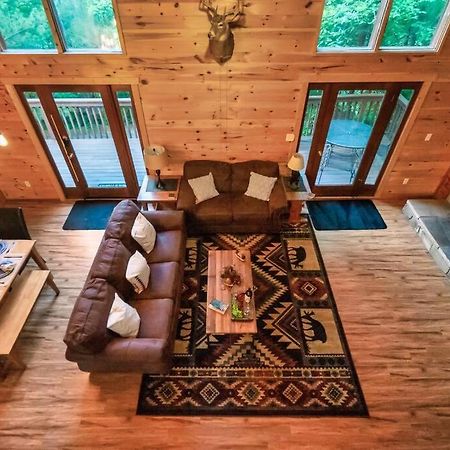 New Hot Tub! Secluded 3 Bed Cabin In Pigeon Forge Villa Bagian luar foto