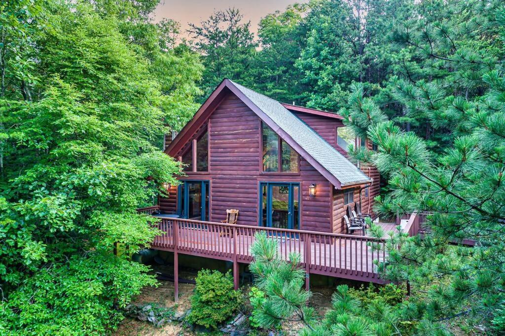 New Hot Tub! Secluded 3 Bed Cabin In Pigeon Forge Villa Bagian luar foto